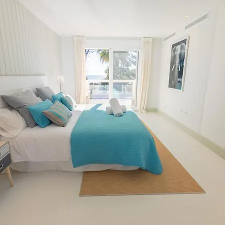 Las Bovedas Guadalmina Luxury Retreat *